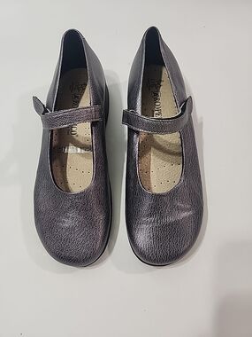 Arcopedico Dual Arch Support Sys Mary Jane Flats in Metallic Pewter Size 40 (9).